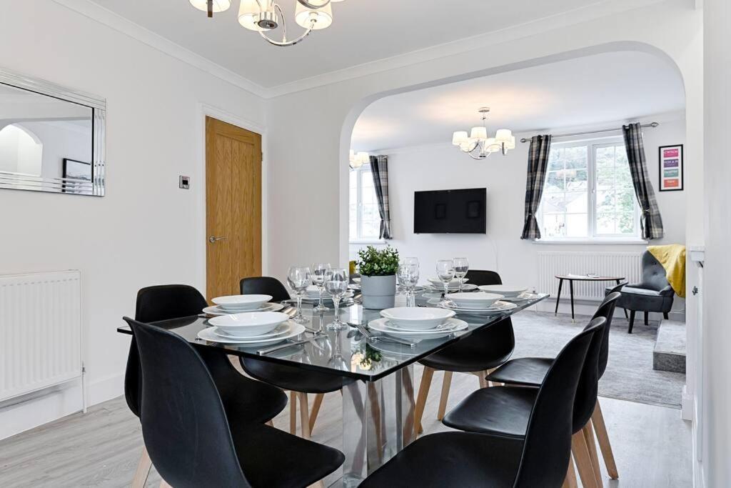 3-bed In With Free Parking & Sea Views The Mumbles