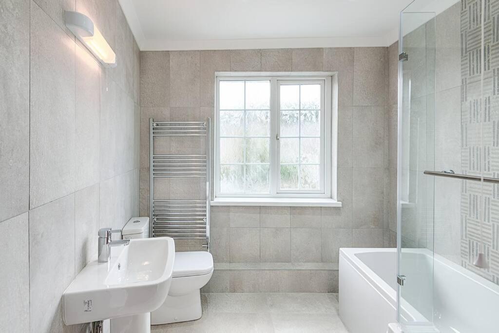 Apartment 3-bed In With Free Parking & Sea Views The Mumbles